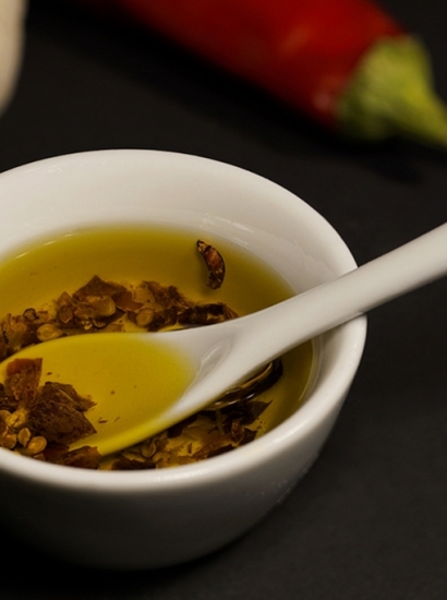 OLIO AROMATIZZATO ALLE SPEZIE SECCHE