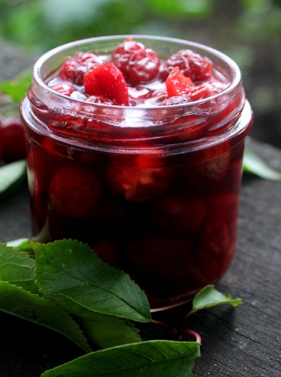 Marmellata di ciliegie al cardamomo