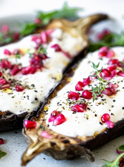 Melanzane al latticello e melograno di Yotam Ottolenghi