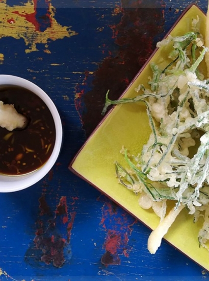 TEMPURA DI AGRETTI E SALSA THAI AL PEPE DI PENJA