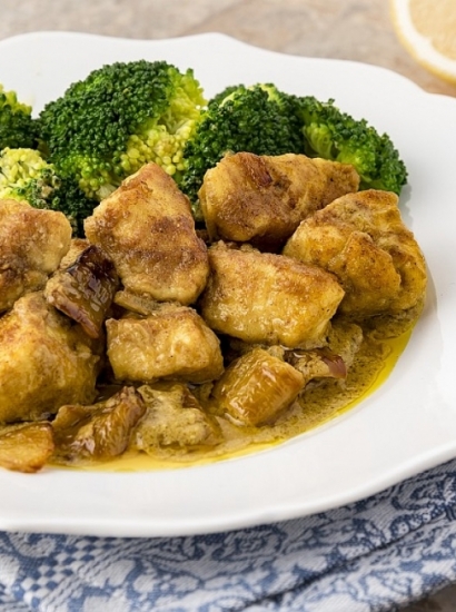 POLLO AL CURRY CON LATTE DI COCCO